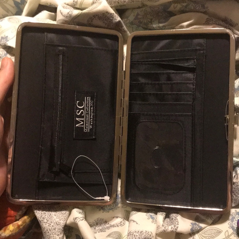 Wallet - Picture 4 of 7
